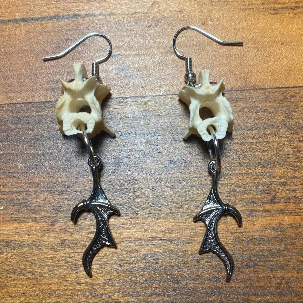 Real Possum Vertebrae Bone Batwing Earrings - Picture 6 of 7